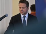 Polityczny Skandal na Ursynowie: Rozłam w Mateczniku Liberałów