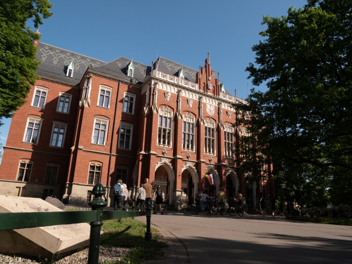 Harvard ponownie liderem światowego rankingu uczelni na rok 2026
