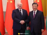 Łukaszenko kroczy po cienkiej linii między Kijowem a Moskwą, szukając wsparcia w Chinach