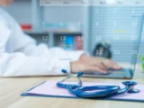 Centralna e-rejestracja NFZ: Nowy system ułatwi pacjentom dostęp do specjalistów