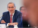 Tajemnicze rozmowy niemieckich polityków z wysłannikami Putina w Baku