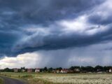 Pogoda w Polsce: Burze na północy i temperatury do 29°C na zachodzie
