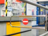 Sąd Najwyższy: Wyjątek od zakazu handlu nie dla wszystkich placówek