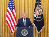 Trump zmienia podejście w sprawie Iranu: nowe rozmowy i perspektywy