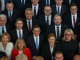 Rozłam w PiS: 38 posłów usuniętych, Morawiecki tworzy nowy klub