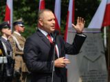 Prezydent Nawrocki apeluje o rozliczenie dyktatorów na uroczystości Rzezi Woli