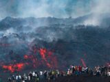Wulkan Etna ustępuje, ruch lotniczy na lotnisku w Katanii wznowiony