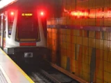 Warszawa przekazuje Kijowowi wagony metra; w tle korupcyjna afera