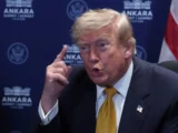 Decyzja Trumpa: CNN, MS NOW i Politico bez dostępu do Białego Domu