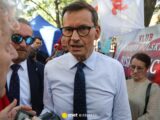Protestujące Miasteczko na Alei Szucha w Warszawie: O co Chodzi?