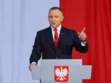 Karol Nawrocki najpopularniejszym politykiem prawicy w nowym sondażu