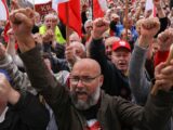 Tłumy przed Trybunałem Konstytucyjnym: Nowe napięcia polityczne