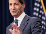 Fed utrzymuje stopy procentowe: wpływ na gospodarkę USA