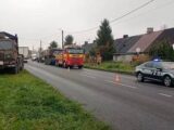 Zderzenie wojskowych ciężarówek na DK50 w Guzowie – utrudnienia i apel służb
