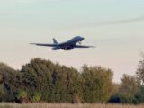 Napięcia wokół bazy RAF Fairford: USA wycofują bombowce w obawie przed atakiem