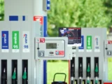 Rząd obniża ceny paliw: Skokowa obniżka cen i zmiany podatkowe