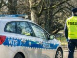 Wzmocnione patrole policji w szkołach Mazowsza po incydentach