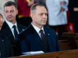 Napięcia w rządzie po atakach w szkołach: spór o blokowanie treści w internecie