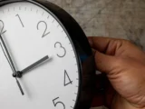 Rozgrywki o zmianę czasu w Unii Europejskiej: Czy Polska wprowadzi jedną strefę czasową?